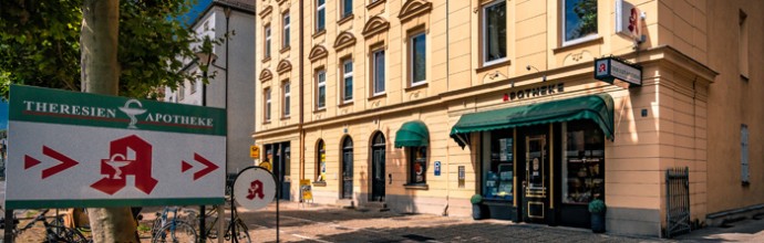 Theresien Apotheke Augsburg Historische Apotheke